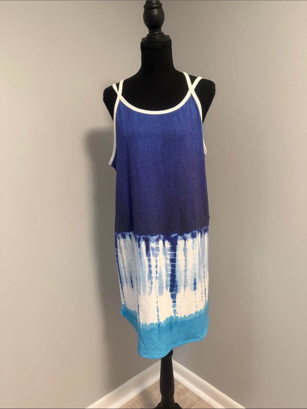 VENUS Blue and White Tie-Dye Midi Dress